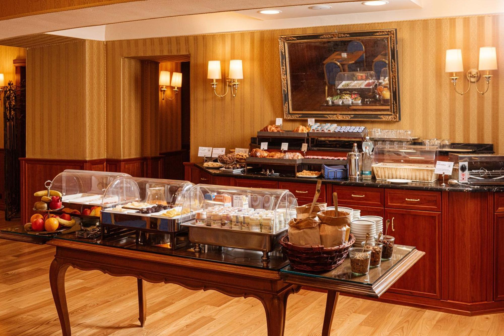 Phi Hotel Principe Cuneo Ngoại thất bức ảnh
